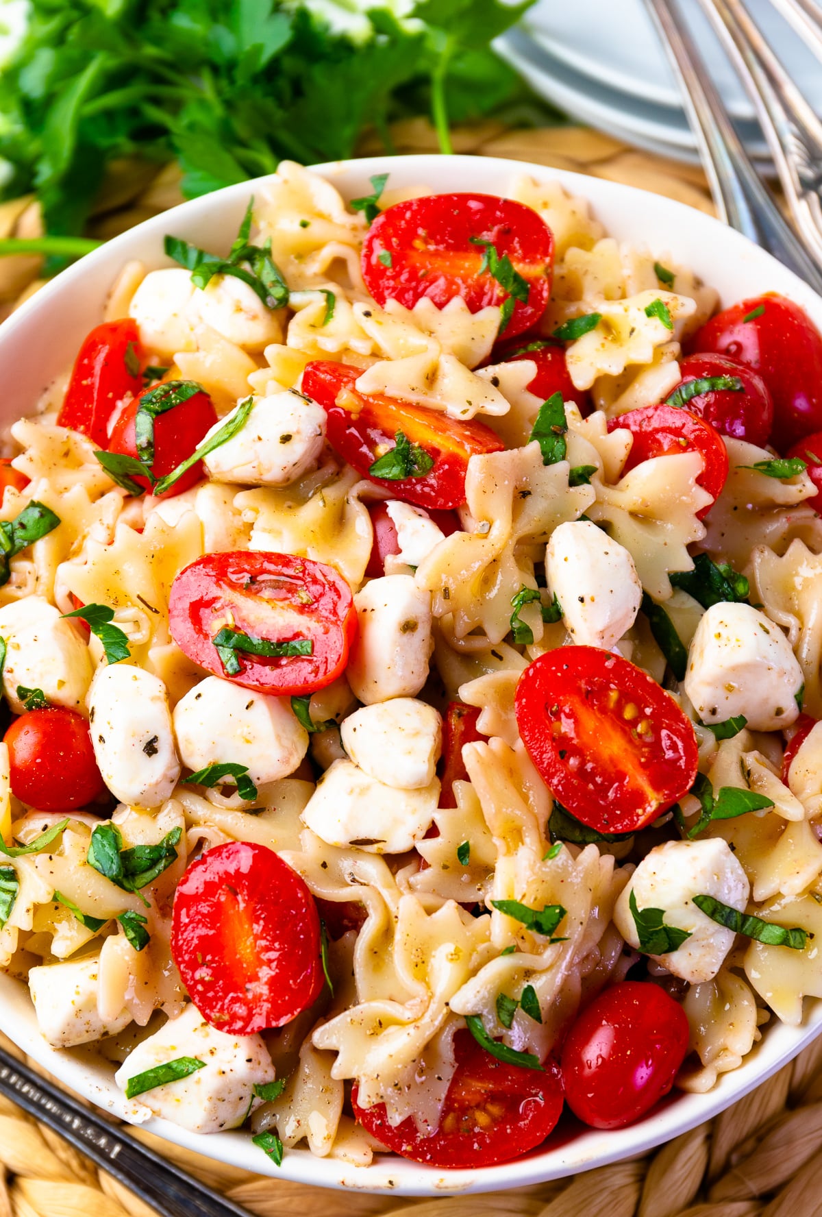 Caprese Pasta Salad: A Potluck & Picnic Essential
